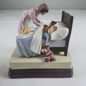 Norman Rockwell Mother's Little Angels Musical Figurine 1986 Bone China